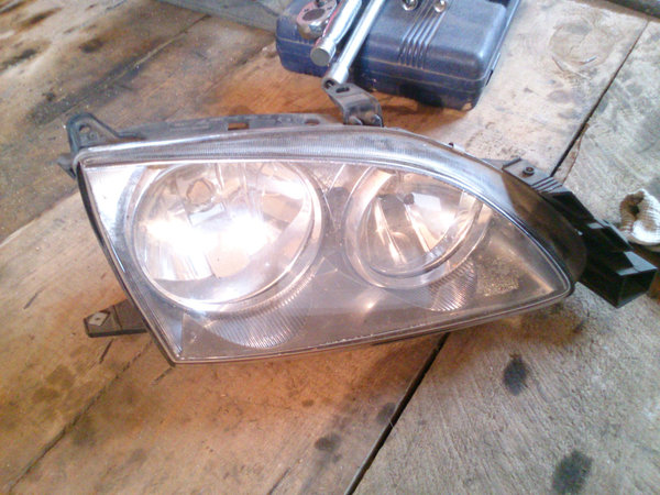 headlight.jpg